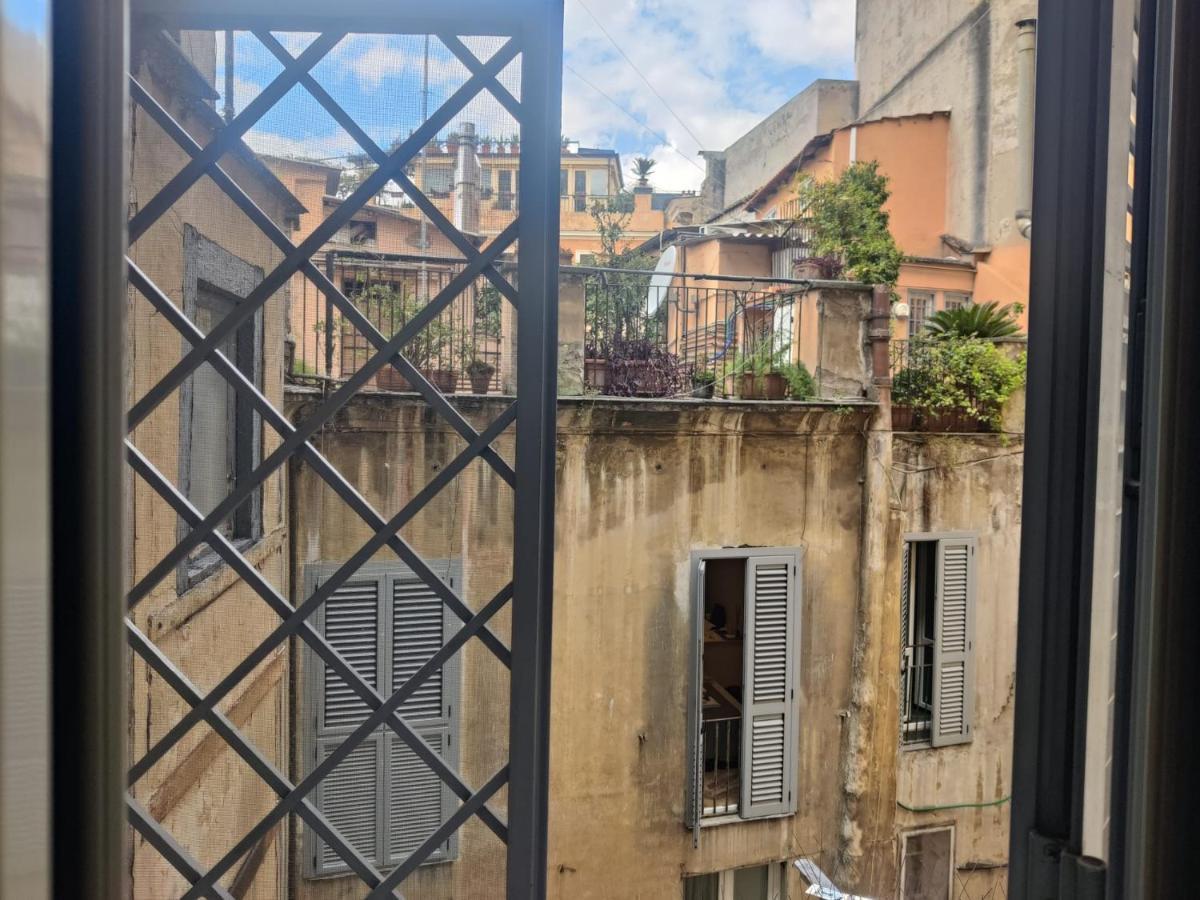 Warm Charming In Campo De Fiori * Rom